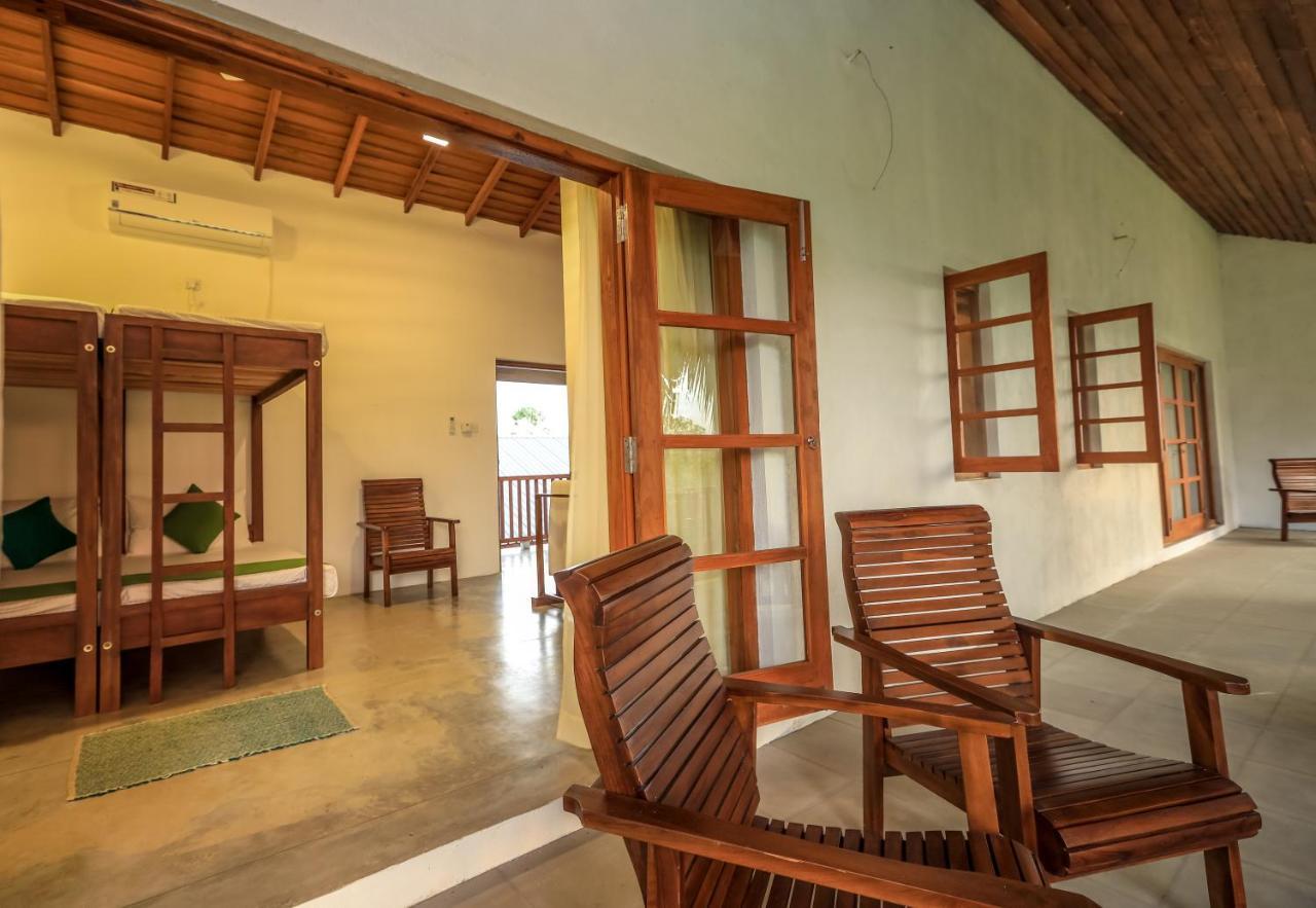 Отель Kayjay Palms Passikudah Экстерьер фото