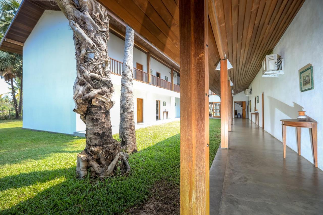Отель Kayjay Palms Passikudah Экстерьер фото