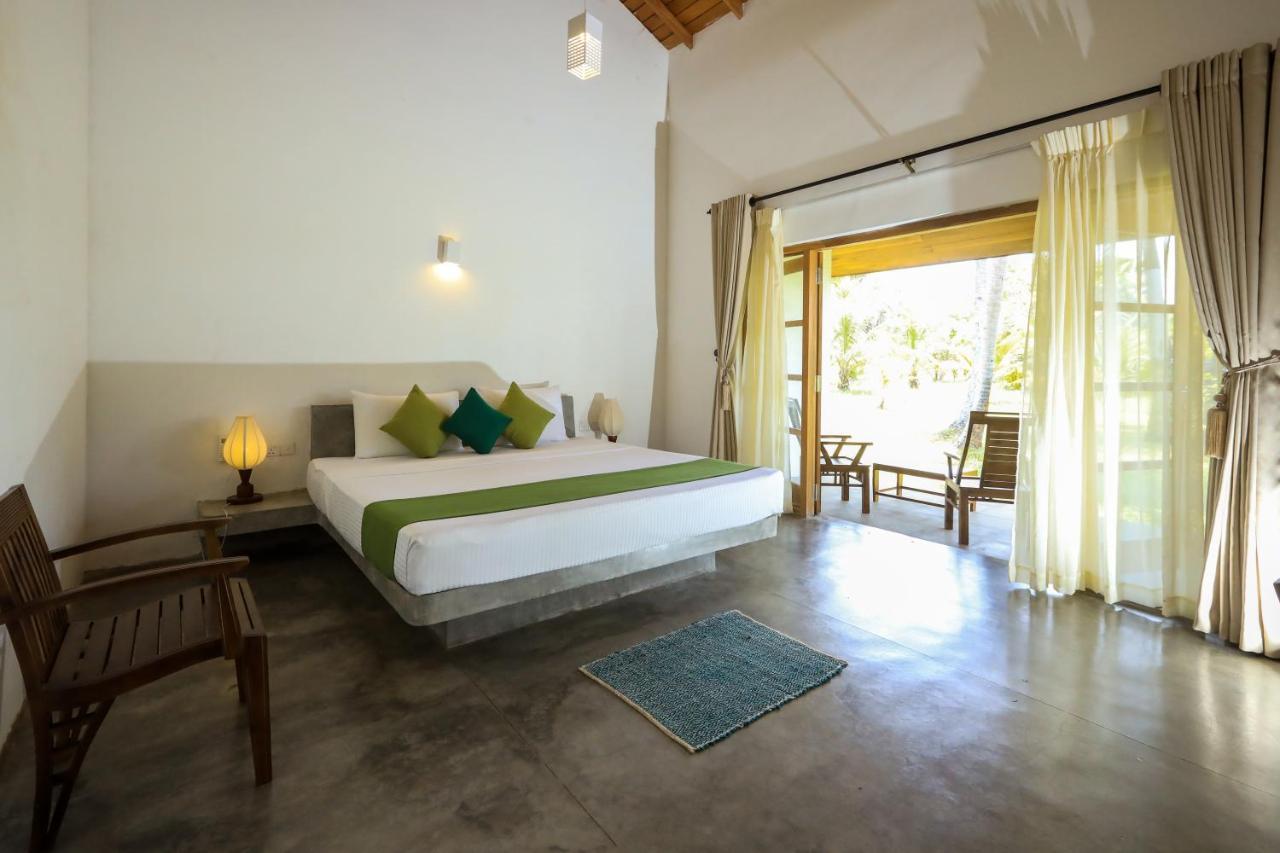 Отель Kayjay Palms Passikudah Экстерьер фото