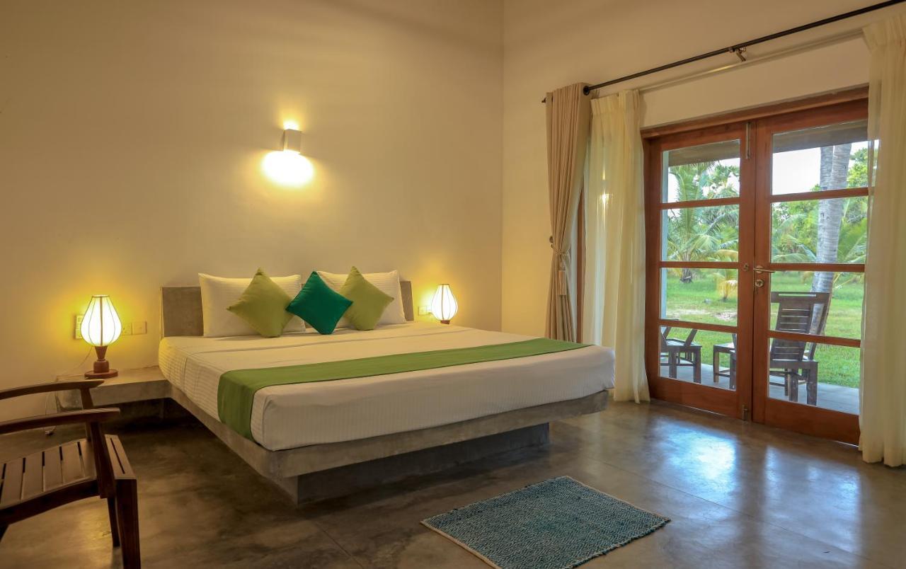 Отель Kayjay Palms Passikudah Экстерьер фото