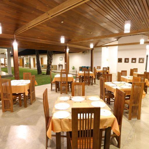 Отель Kayjay Palms Passikudah Экстерьер фото